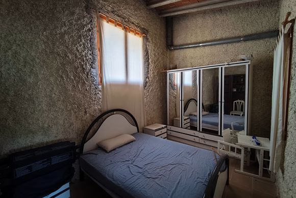 Finca d'oliveres amb xalet de camp — foto 5