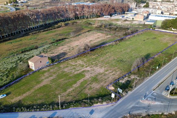 Solar urbà d'11.809 m² a l'avinguda de les Garrigues — Les Borges Blanques