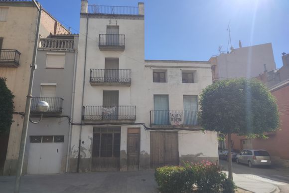Casa cantonera amb casa annexa per reformar — Les Borges Blanques