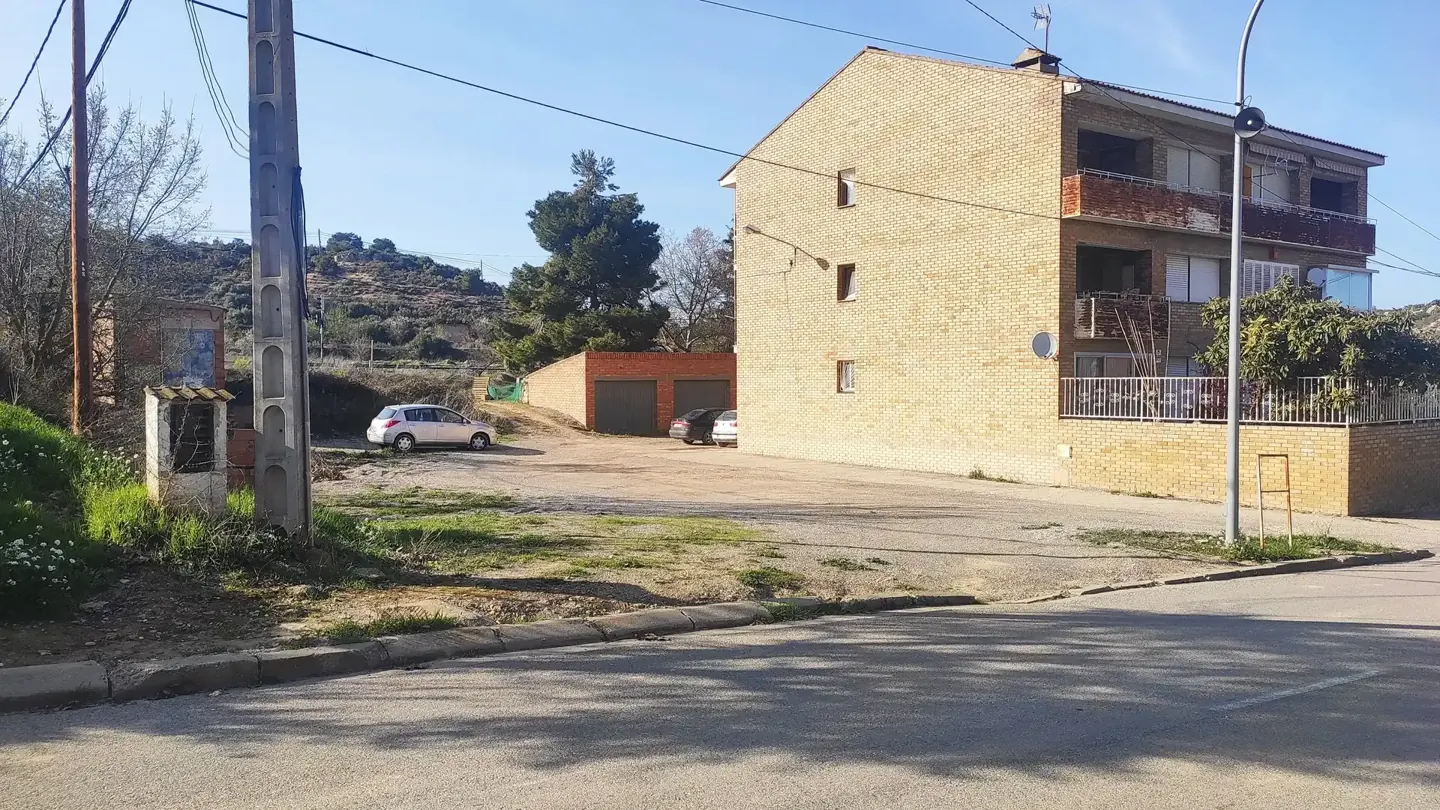 Solar urbà cantoner de 527 m² — foto 1